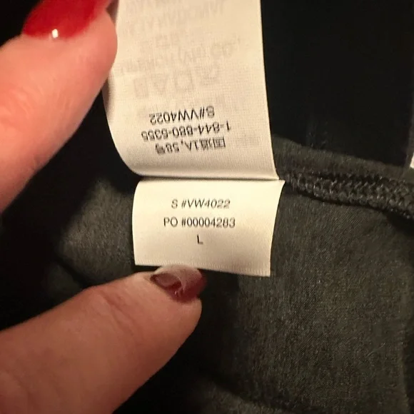 Vuori Black Essential Jumpsuit Size Large NWT - Picture 10 of 14